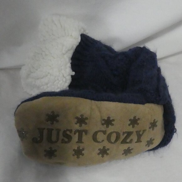 JUST COZY | 5-8 | Soft and Warm Navy Knitted Slipper Socks | NWOT - Picture 6 of 11